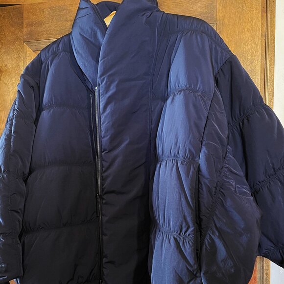 AVAILABLE. "Rare NWT Lululemon LAB Cocoon Coat LIMITED Women's Puffer" - Picture 4 of 13